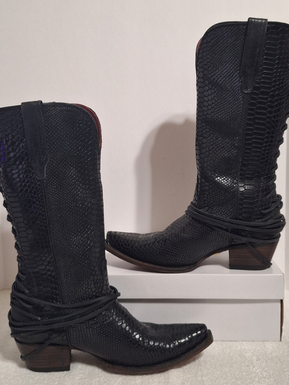 Freebird Wardon Black Leather Snakeskin Print Back-Lacing Boots Women's Size 11 - Picture 4 of 14